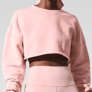 ALO Yoga extreme Blush Cropped Pullover Sweatshirt